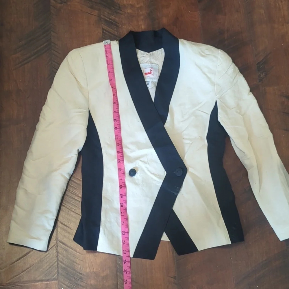 Mondi Black and Cream‎ Geometric Skirt Suit, EU 36